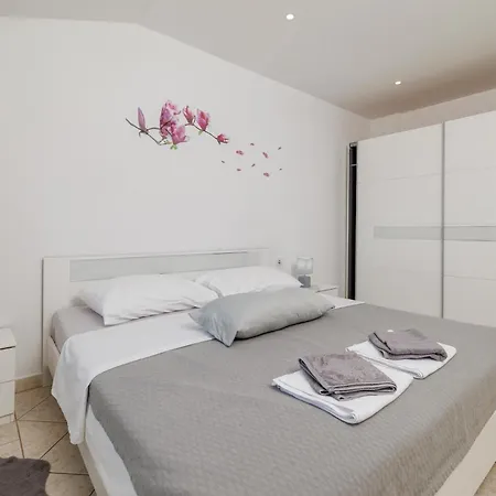 Grozdana Apartment Crikvenica